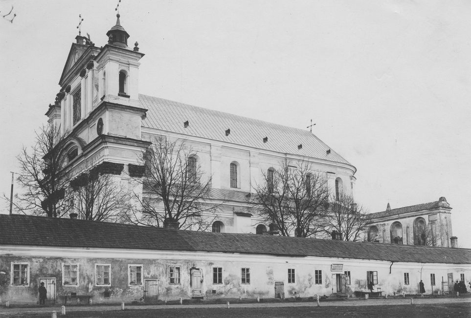 Ołyka - kolegiata Świętej Trójcy przed 1939