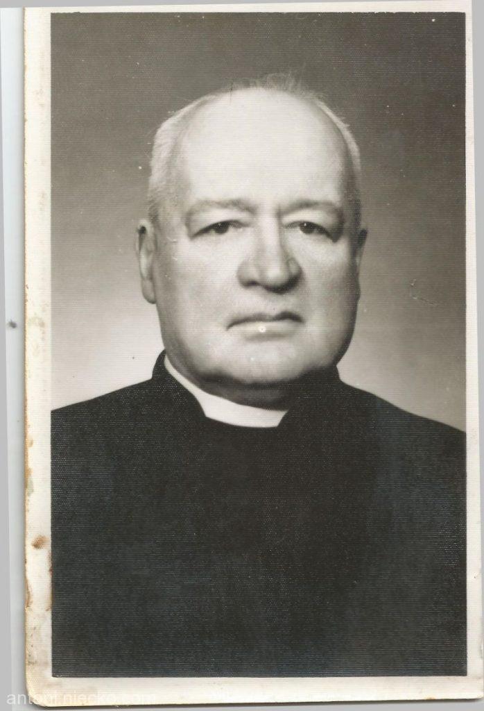 Ks. Stanisław Woronowicz. Zdjęcie z 10.11.1960 roku